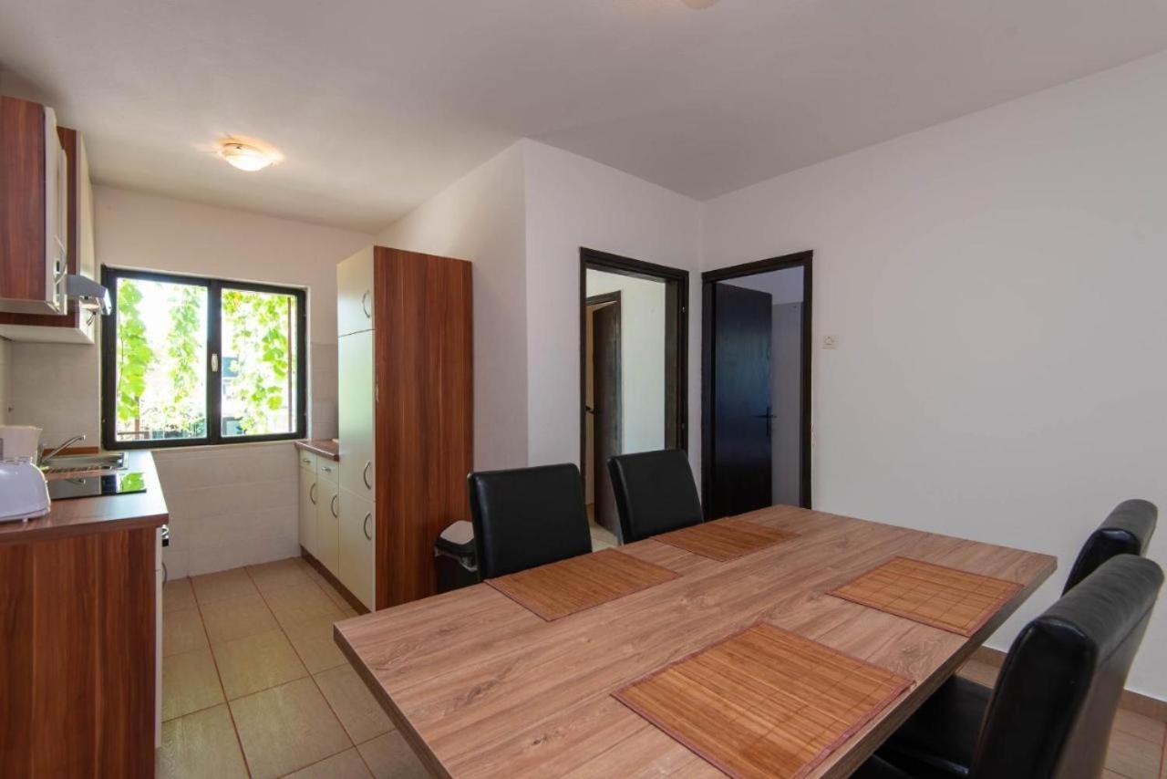 Apartments Ljiljana 오레비츠 외부 사진